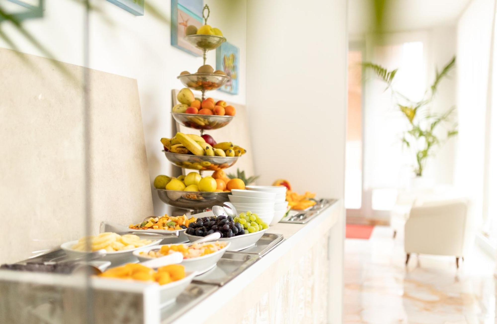 לידו די ג'סולו Hotel Delaville Frontemare מראה חיצוני תמונה