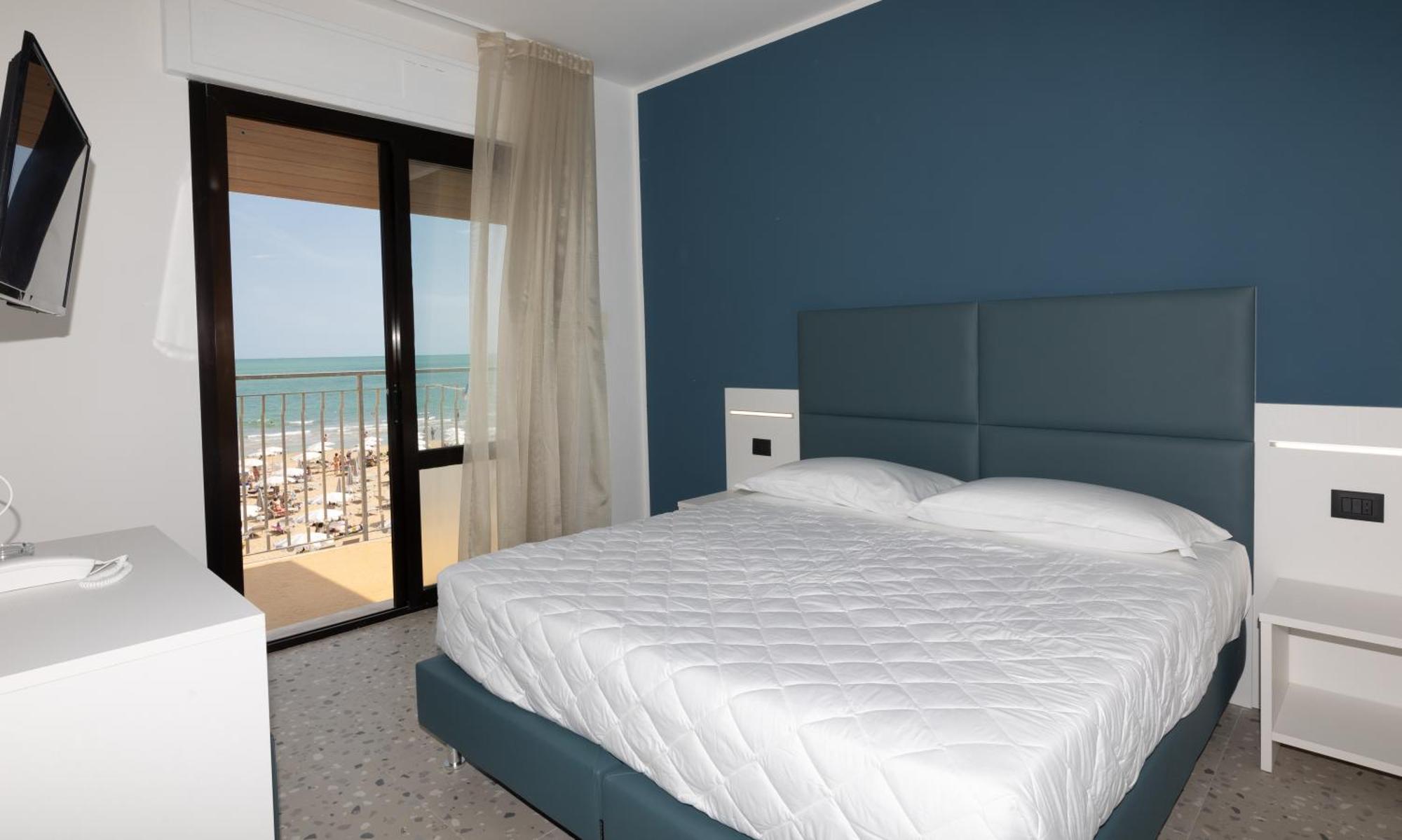 לידו די ג'סולו Hotel Delaville Frontemare מראה חיצוני תמונה