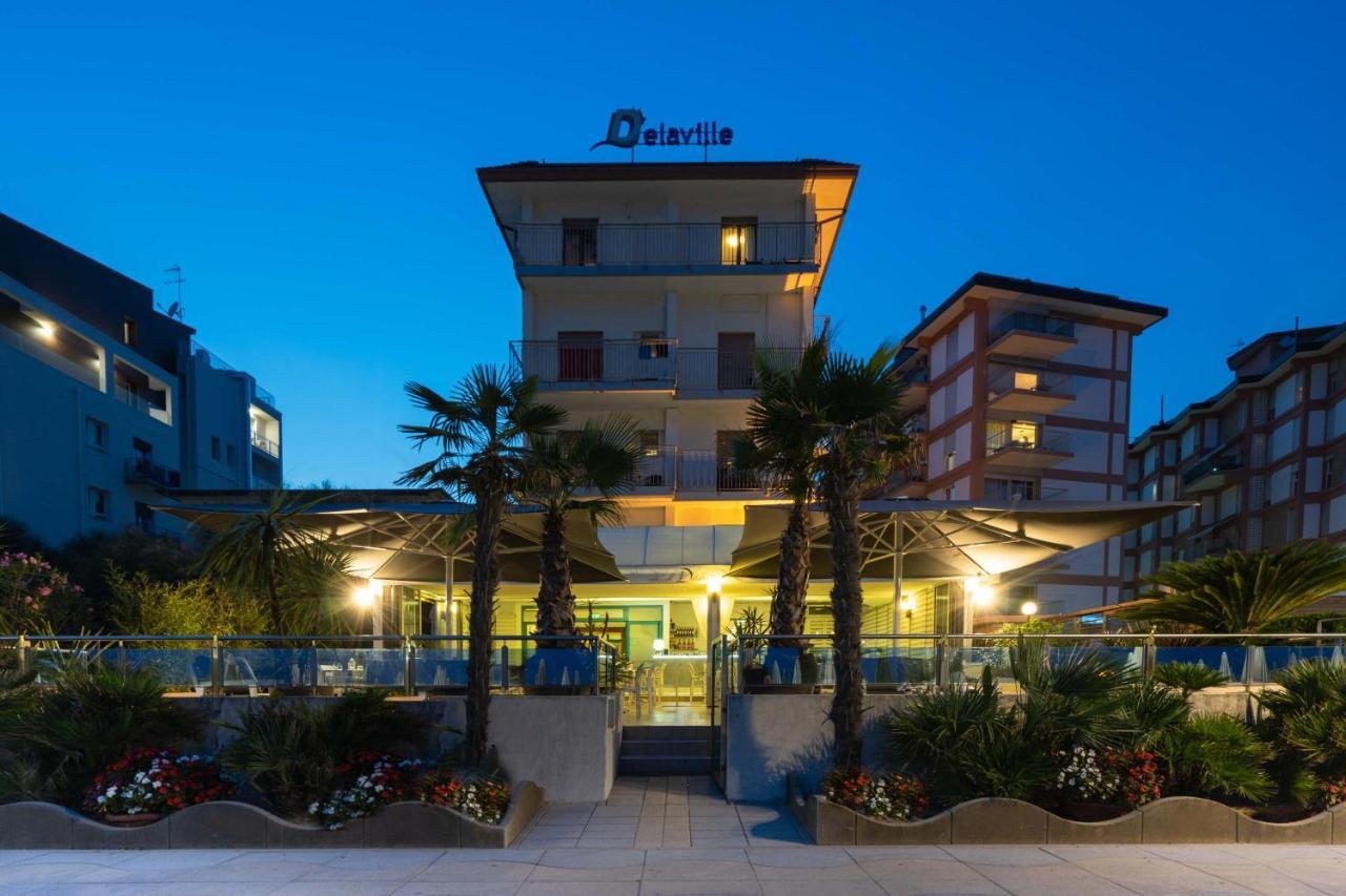 לידו די ג'סולו Hotel Delaville Frontemare מראה חיצוני תמונה
