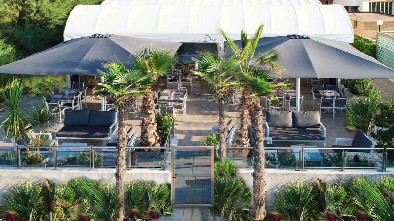 לידו די ג'סולו Hotel Delaville Frontemare מראה חיצוני תמונה